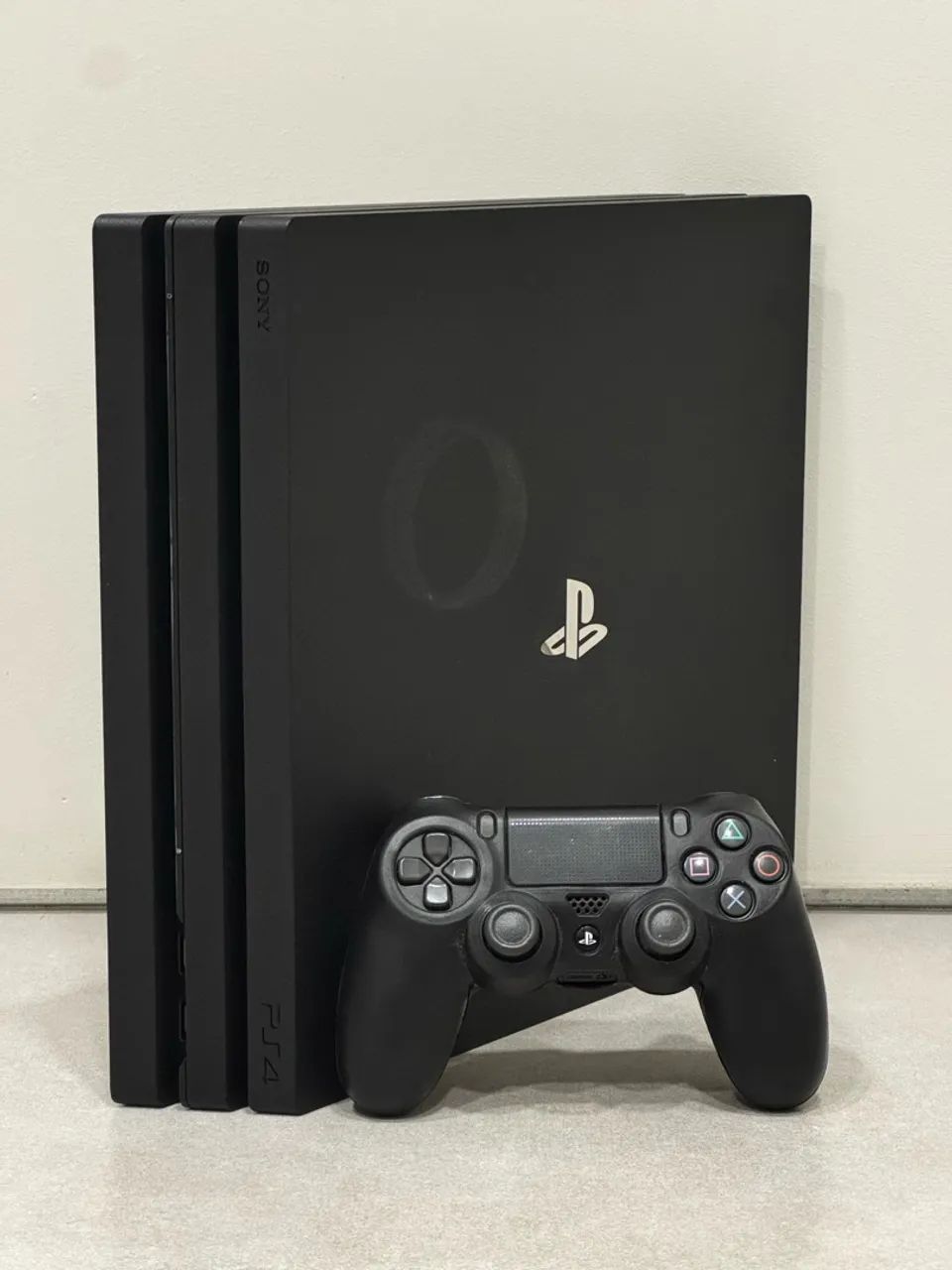 PS4 PRO COM SSD 1TB