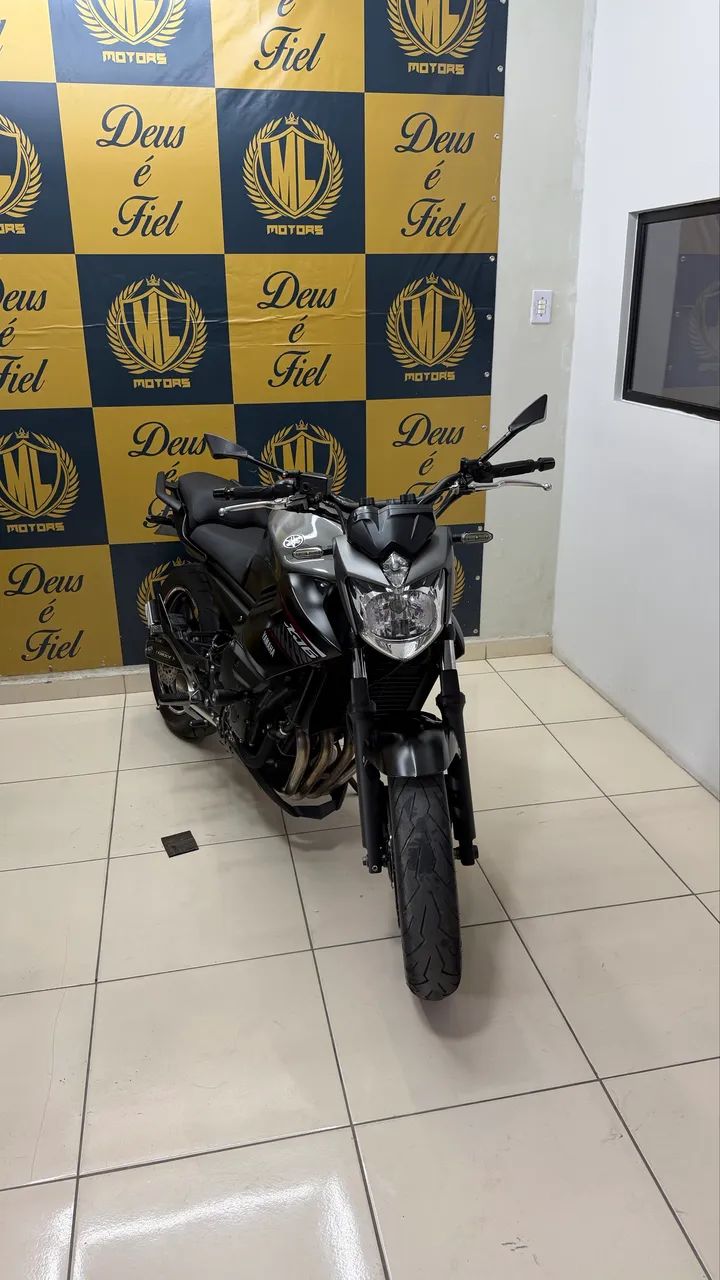 VENDE-SE XJ6 2019
