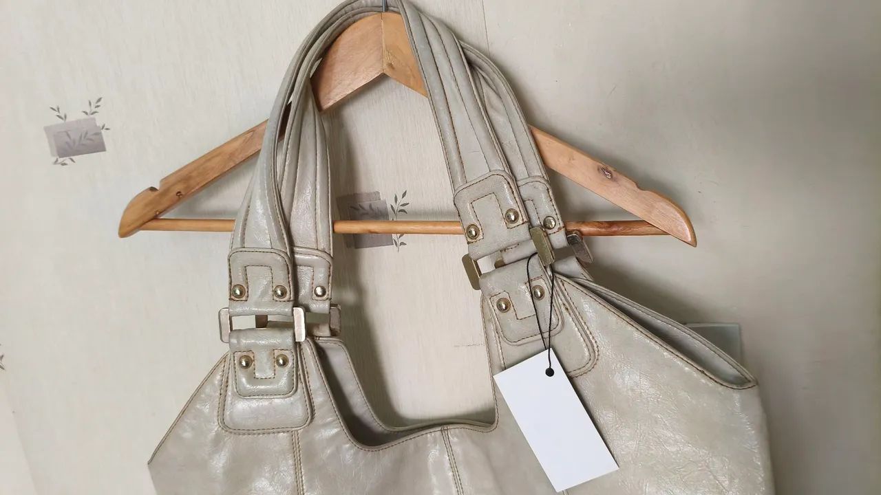GUESS BOLSA GRANDE  - Foto 4