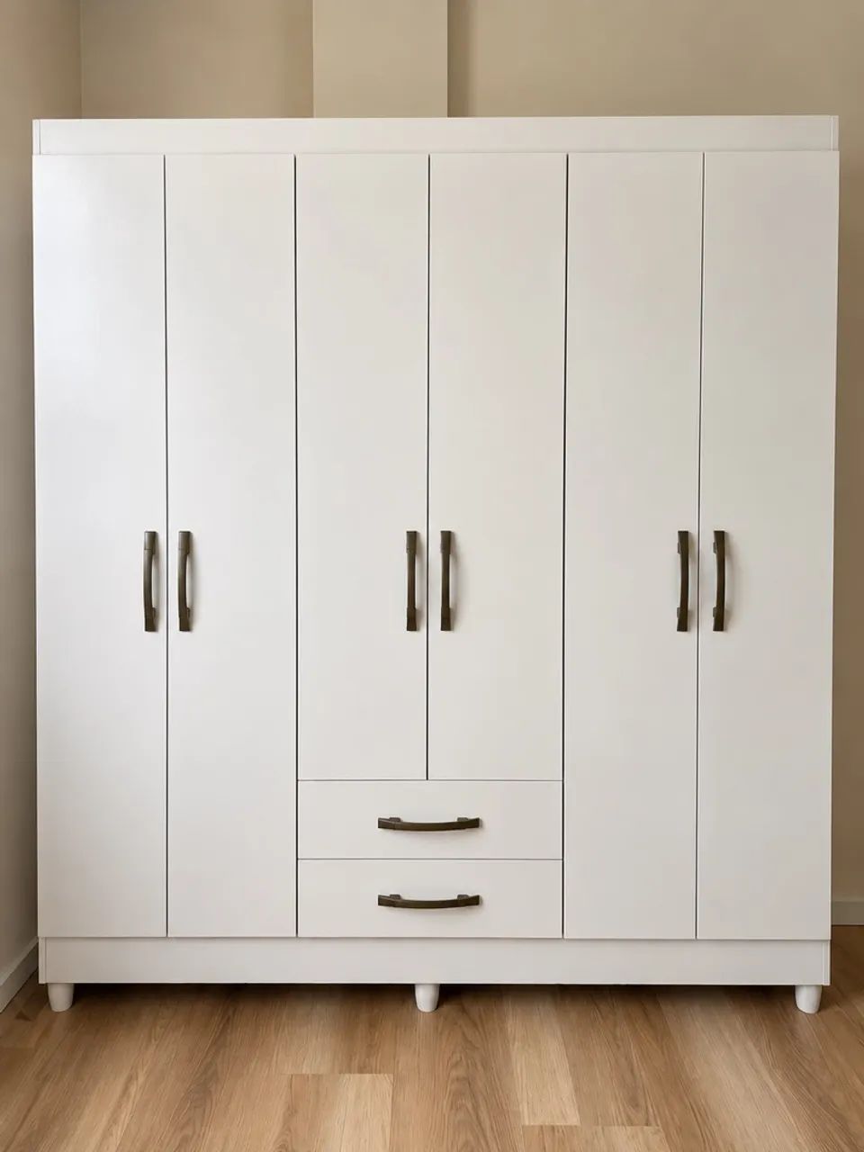 Guarda roupa doação 