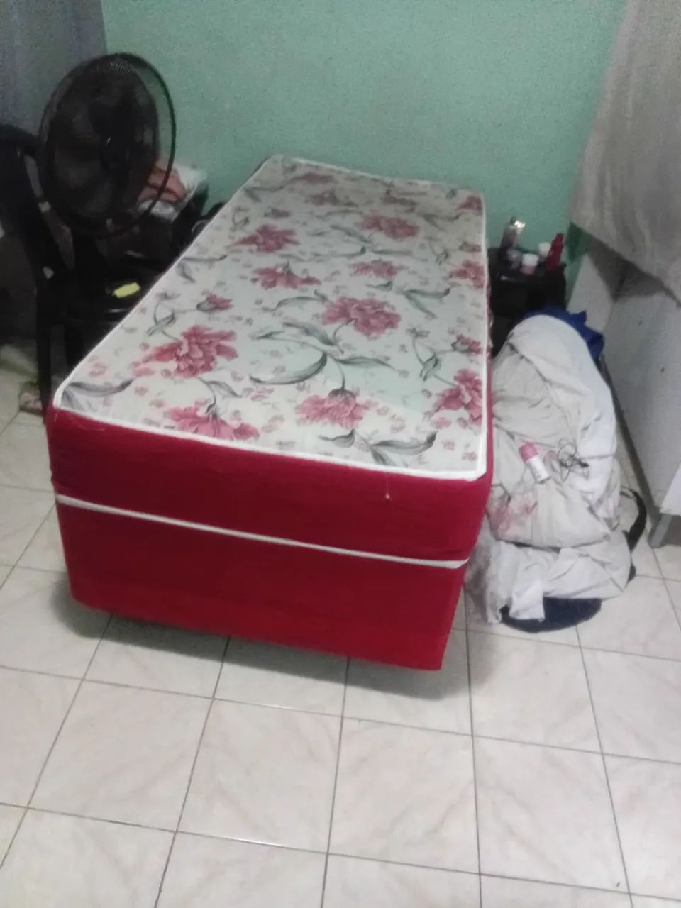Vende-se uma cama de solteiro  - Foto 3