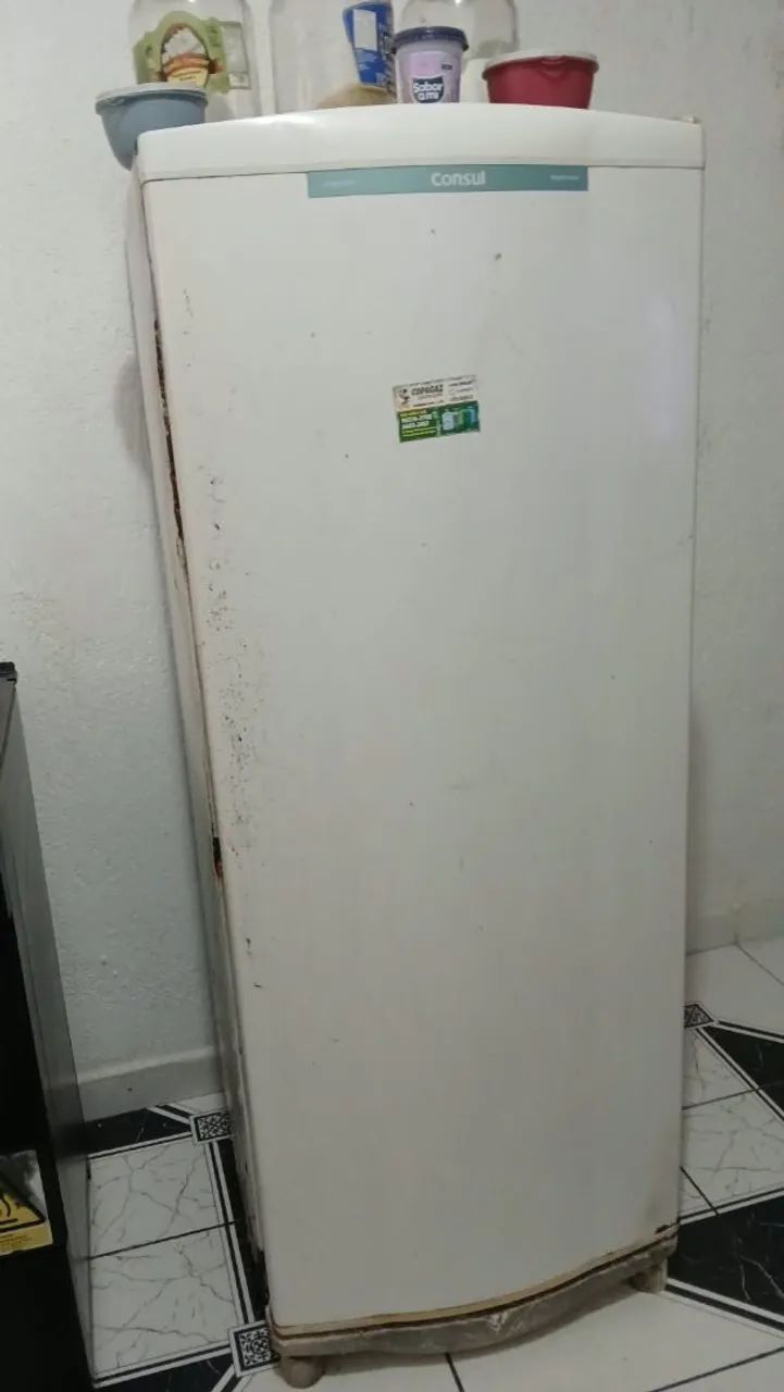 Vende-se geladeira 
