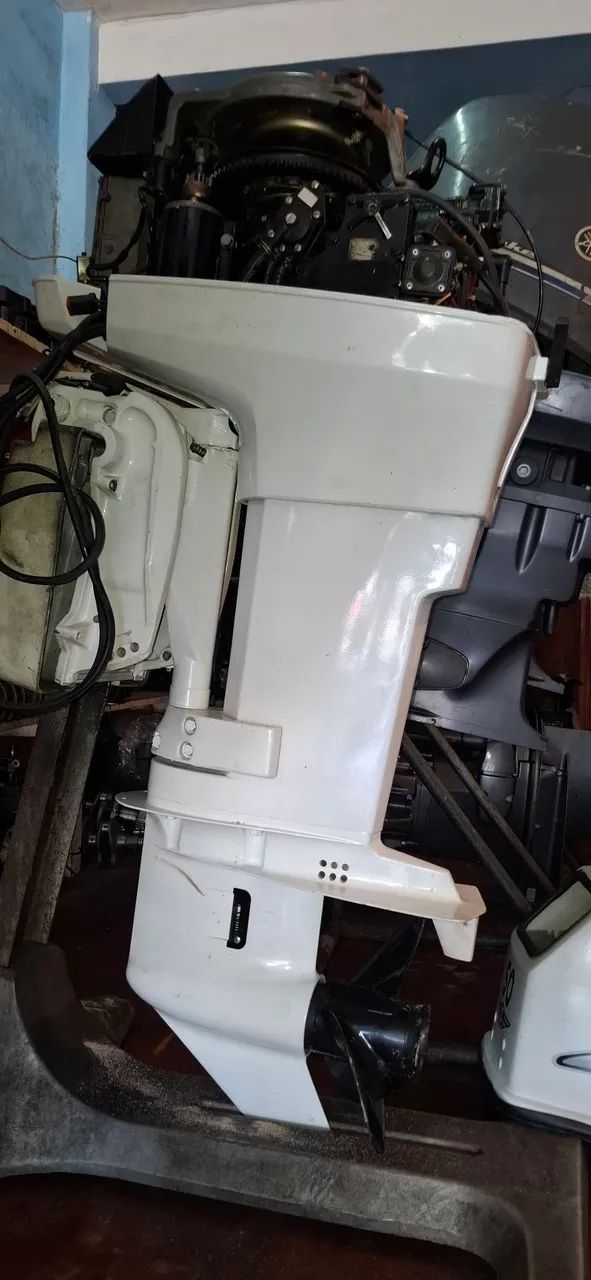 MOTOR DE POPA 50HP JOHNSON 2T PARTIDA ELÉTRICA COMANDO A DISTÂNCIA COMPLETO - Foto 3