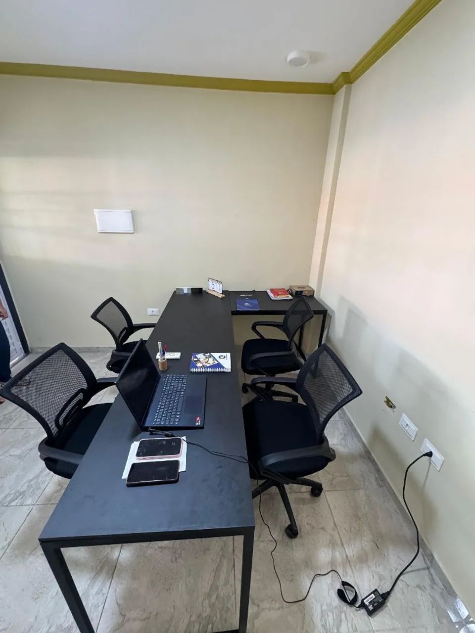 Mesa Industrial Sob Medida - Estilo, Resistência e Exclusividade - Foto 2