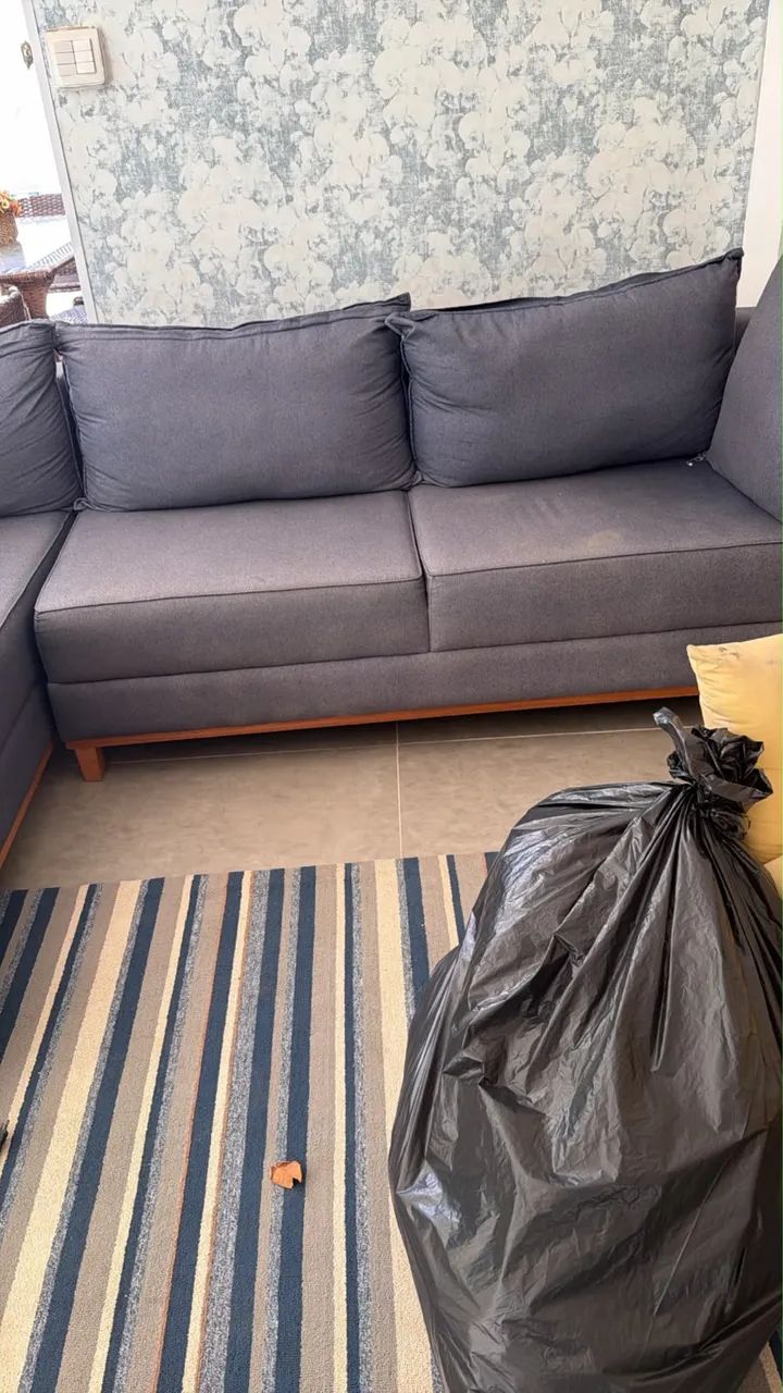 Sofá e Poltronas - LAR SHOPPING - OPORTUNIDADE  - Foto 4