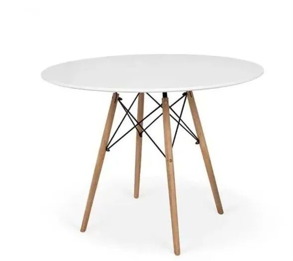 Mesa e cadeira semi novos 