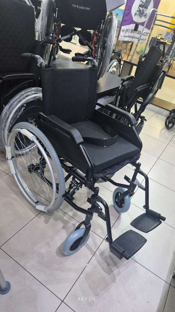 CADEIRA DE RODAS BASIC  - Foto 3
