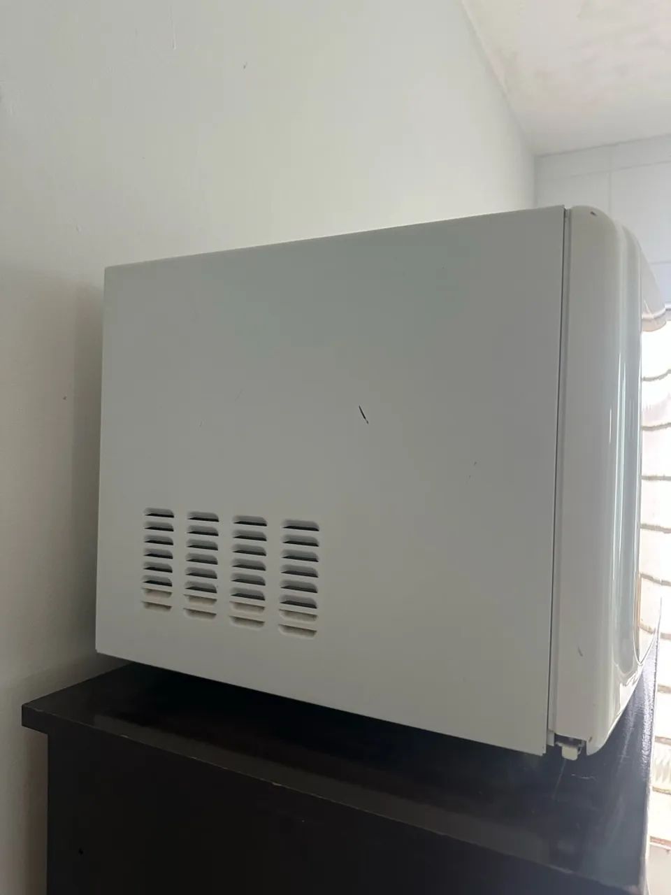 Microondas Eletrolux grande - Foto 4