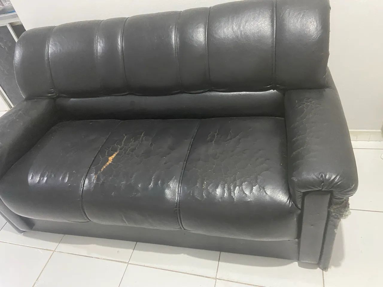 Sofá 3 lugares Preto - Foto 2