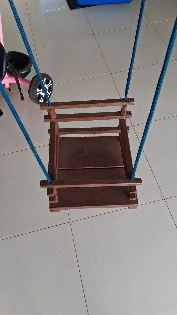 Balanço infantil de madeira - Foto 3