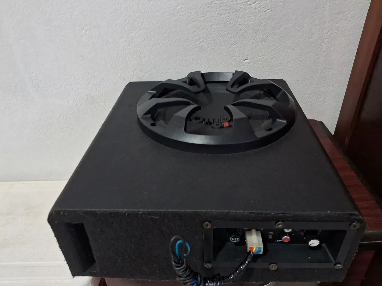 Vendo caixa sub. - Foto 2