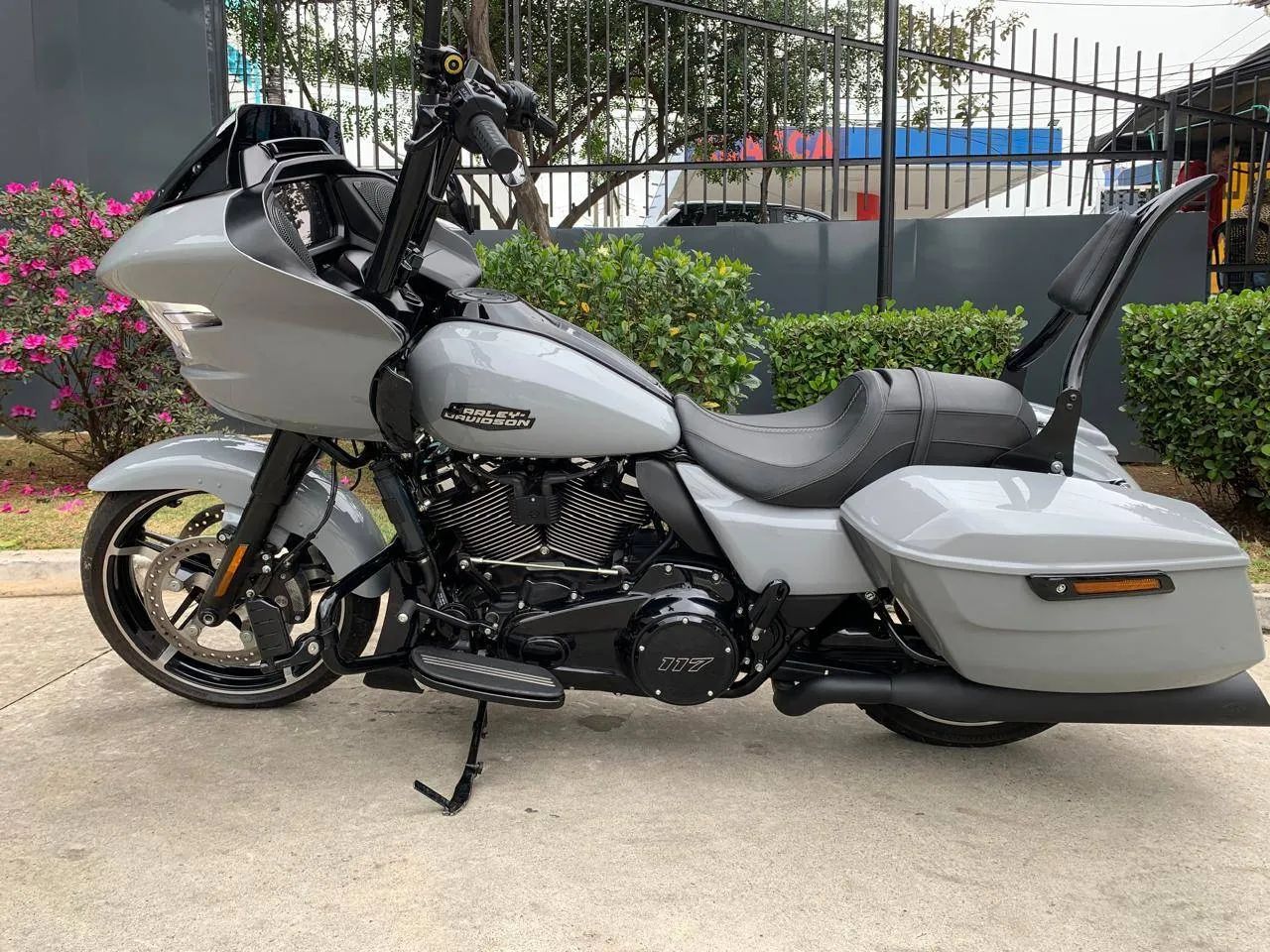HARLEY-DAVIDSON ROAD GLIDE SPECIAL