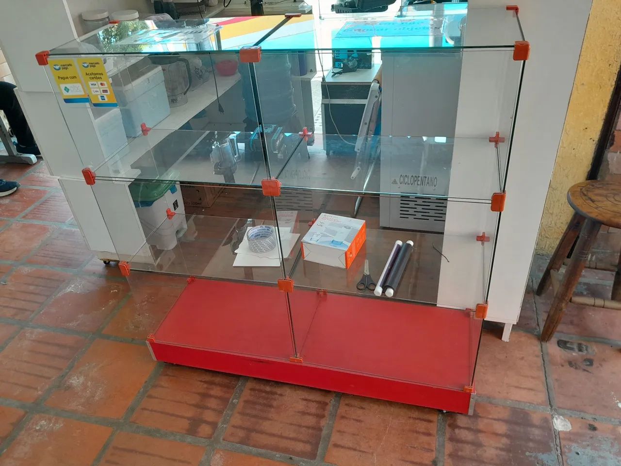 Vendo essa vitrine esposito  - Foto 2