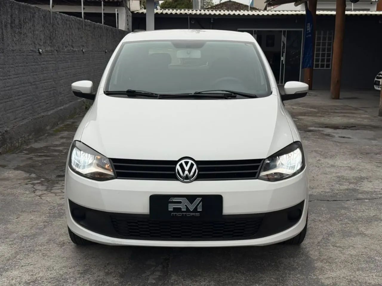 Volkswagen Fox 1.0 MI Total Flex 8V 5P 2012 - Foto 2