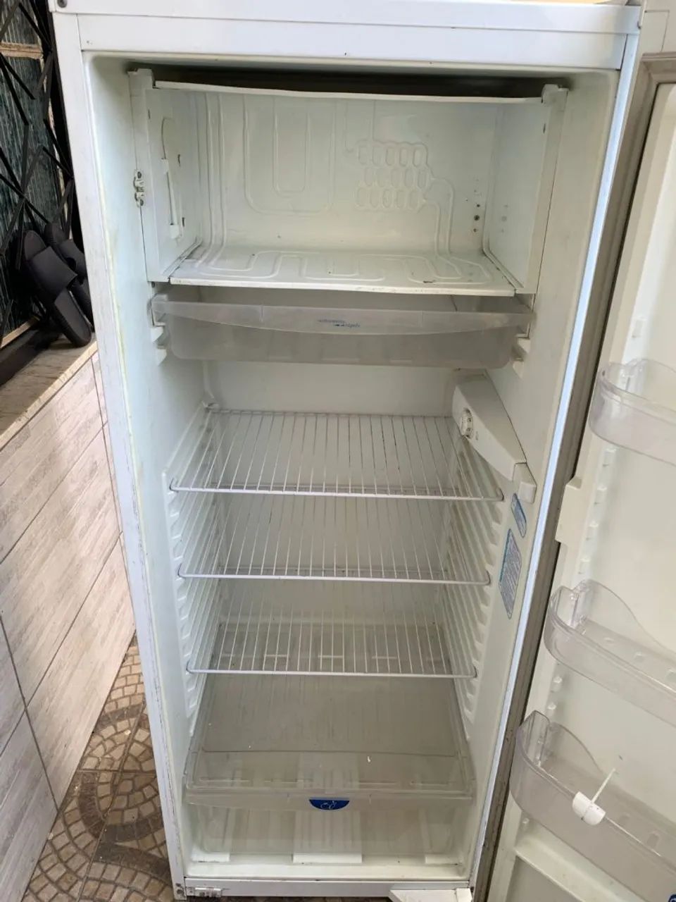 Vendo geladeira Dako. - Foto 2