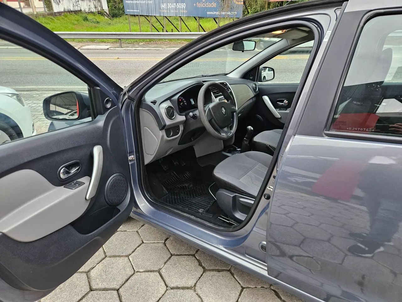 Renault Logan Expression Flex 1.0 12V 4P 2019 - Foto 5
