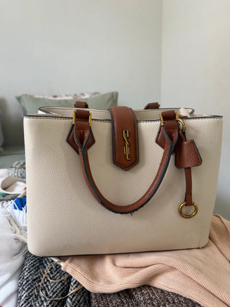 Bolsa Santa Lola 