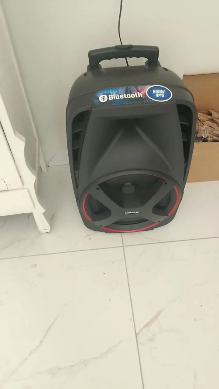 Vendo caixa de som mundial