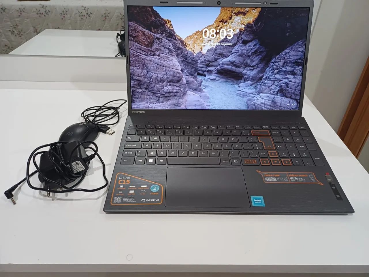 Notebook Positivo Vision, praticamente novo 