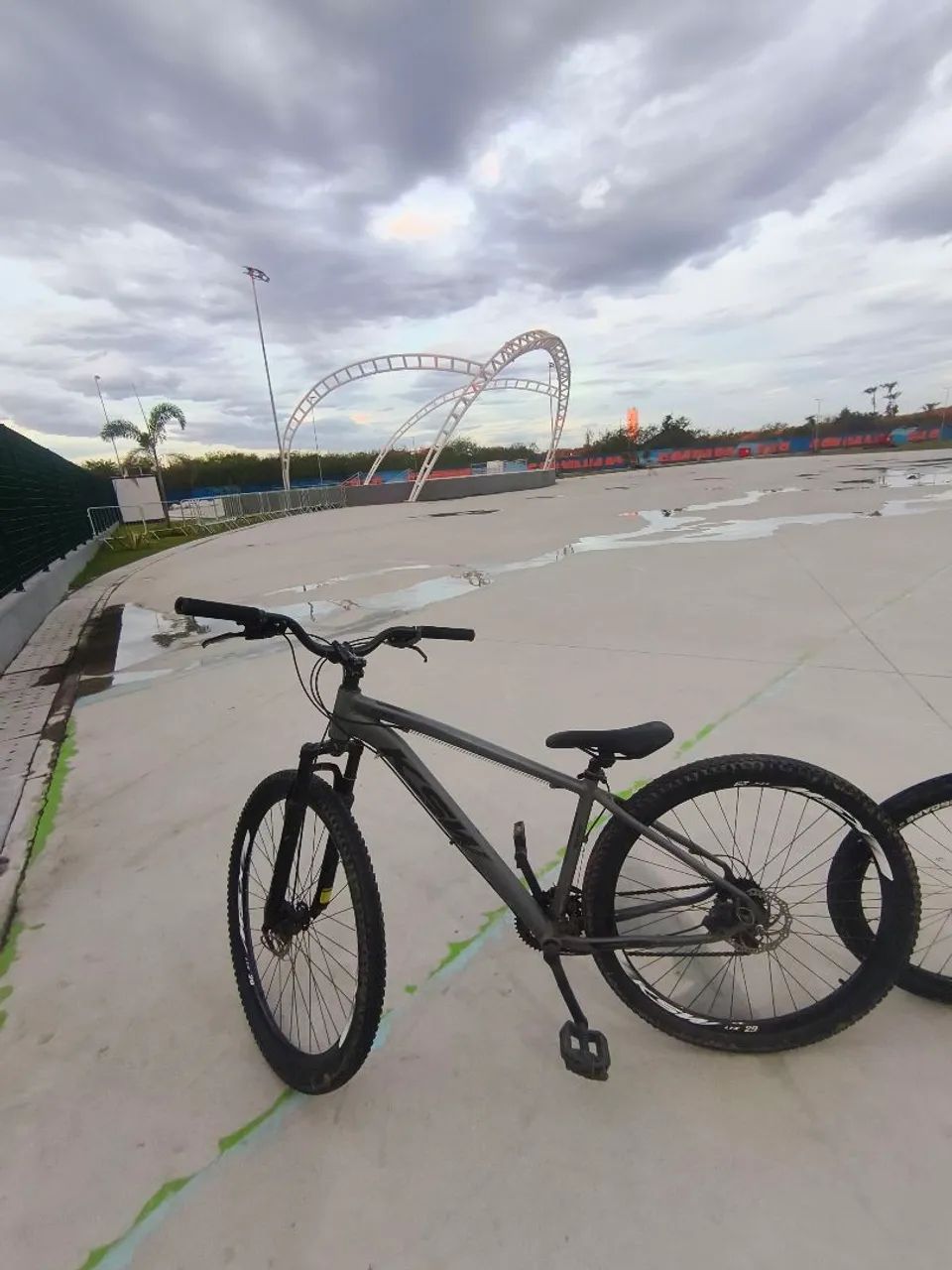 Vendo essa KSW para comprar outra bicicleta  - Foto 2