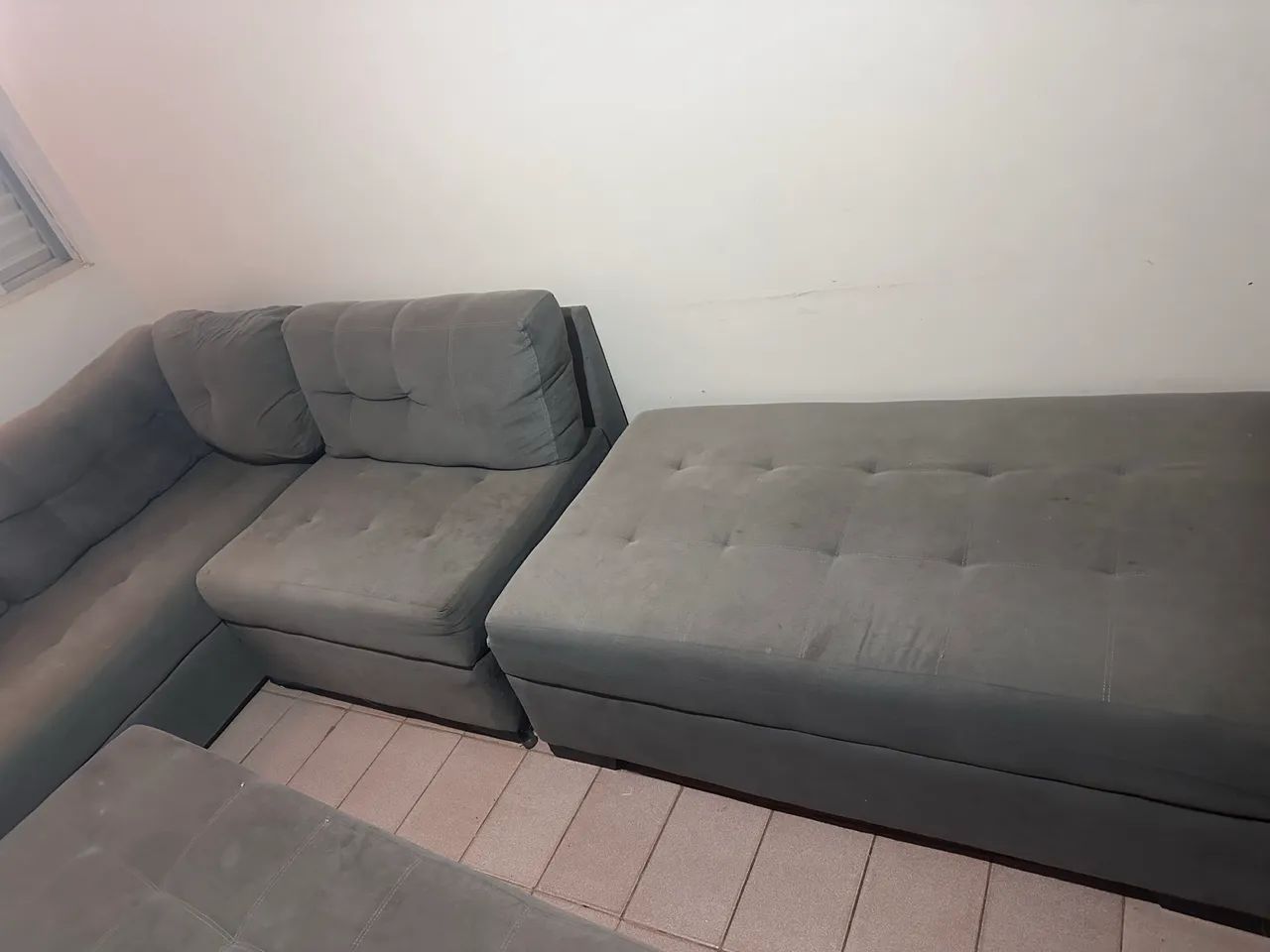 Conjunto sofá em L com ilha