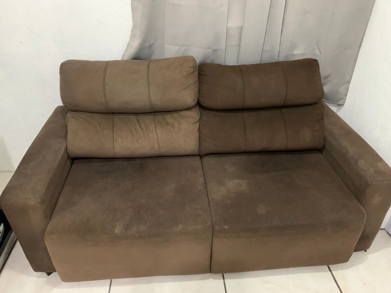 Sofá usado dois lugares 