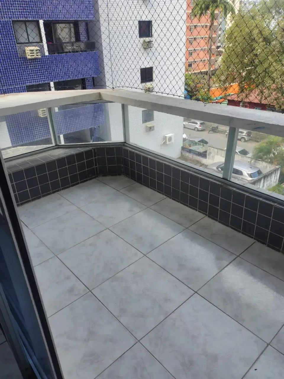 APARTAMENTO CANDEIS TRÊS QUARTOS COM EXCELENTE LOCALIZACAO - Foto 2