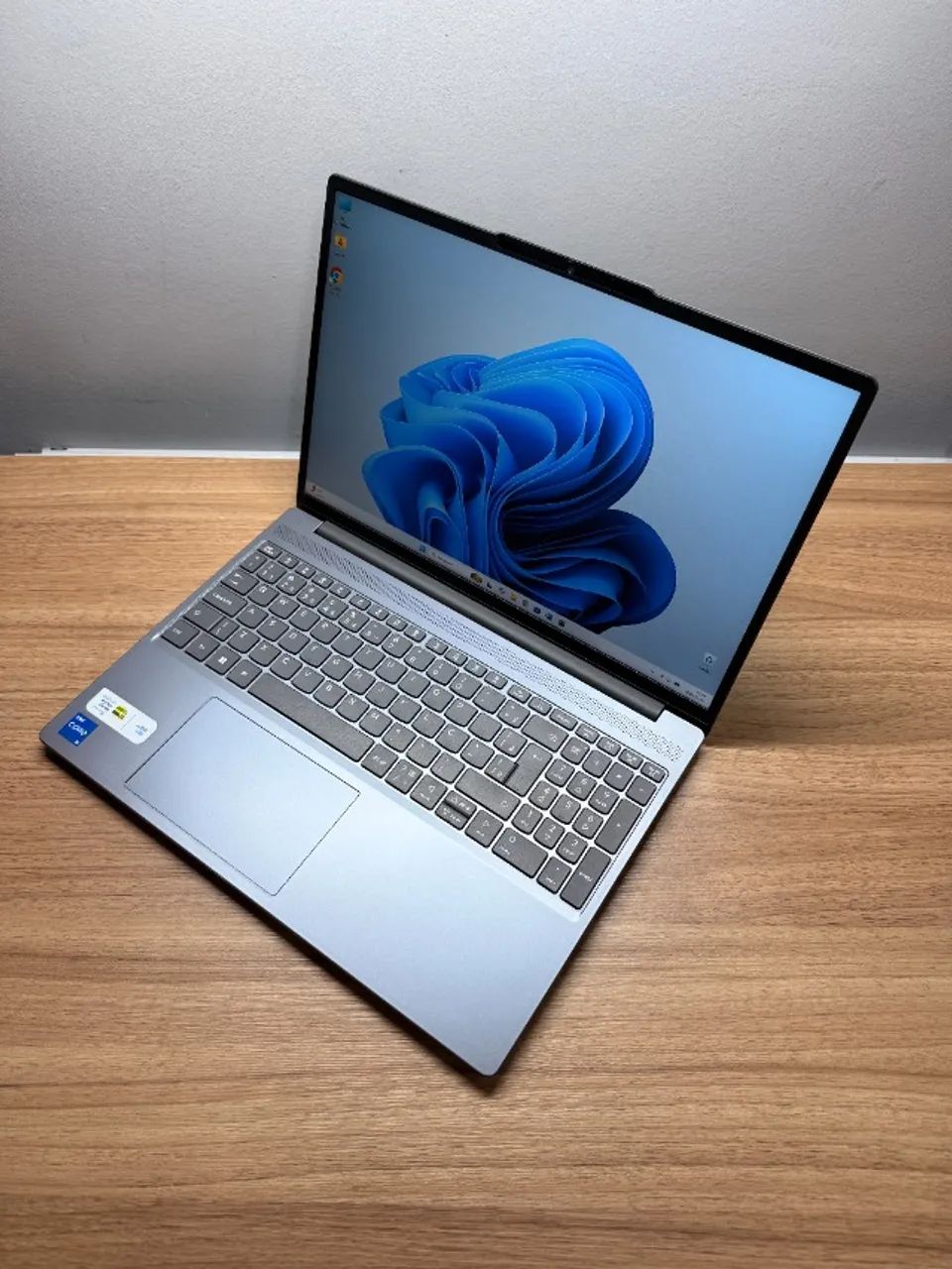 Notebook Lenovo Intel Core i5 13th DDR5 512SSD 15.6