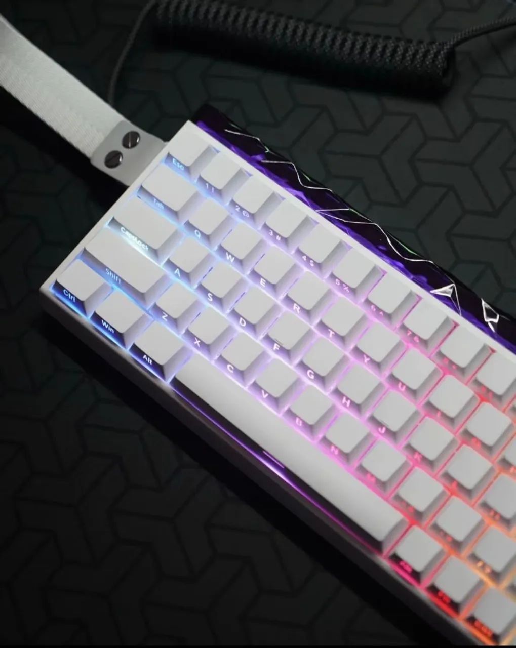 TECLADO MAGNÉTICO AULA HERO 68 - Foto 4