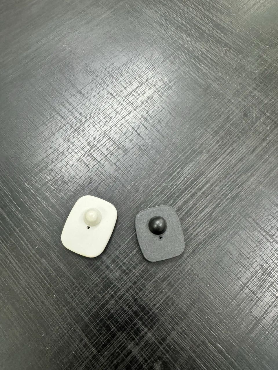 Etiqueta Antifurto Rigida Mini Tag Rf Com Pino 8.2mhz