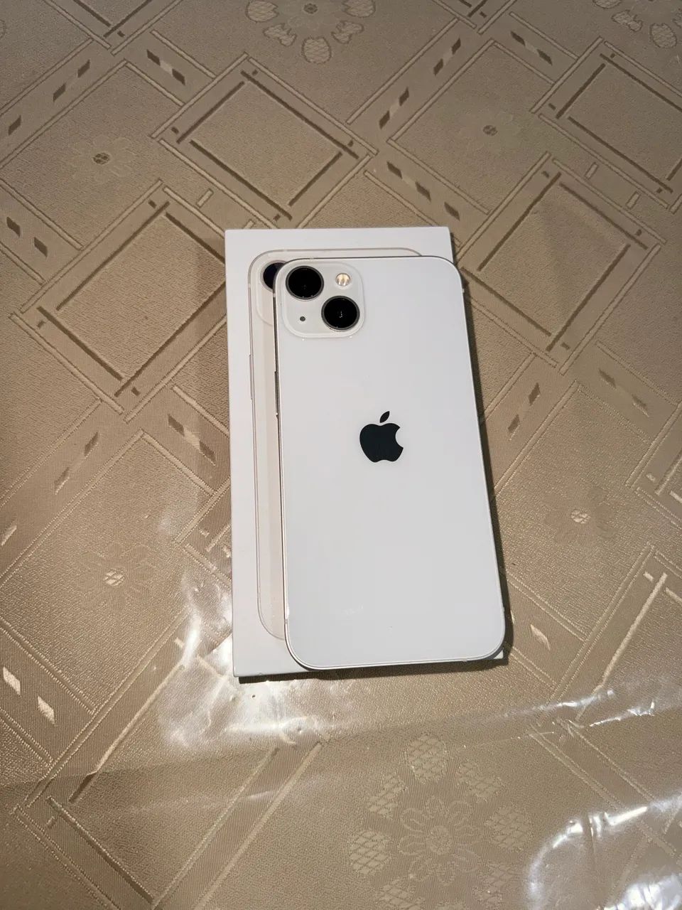 iPhone 13 (impecável) 