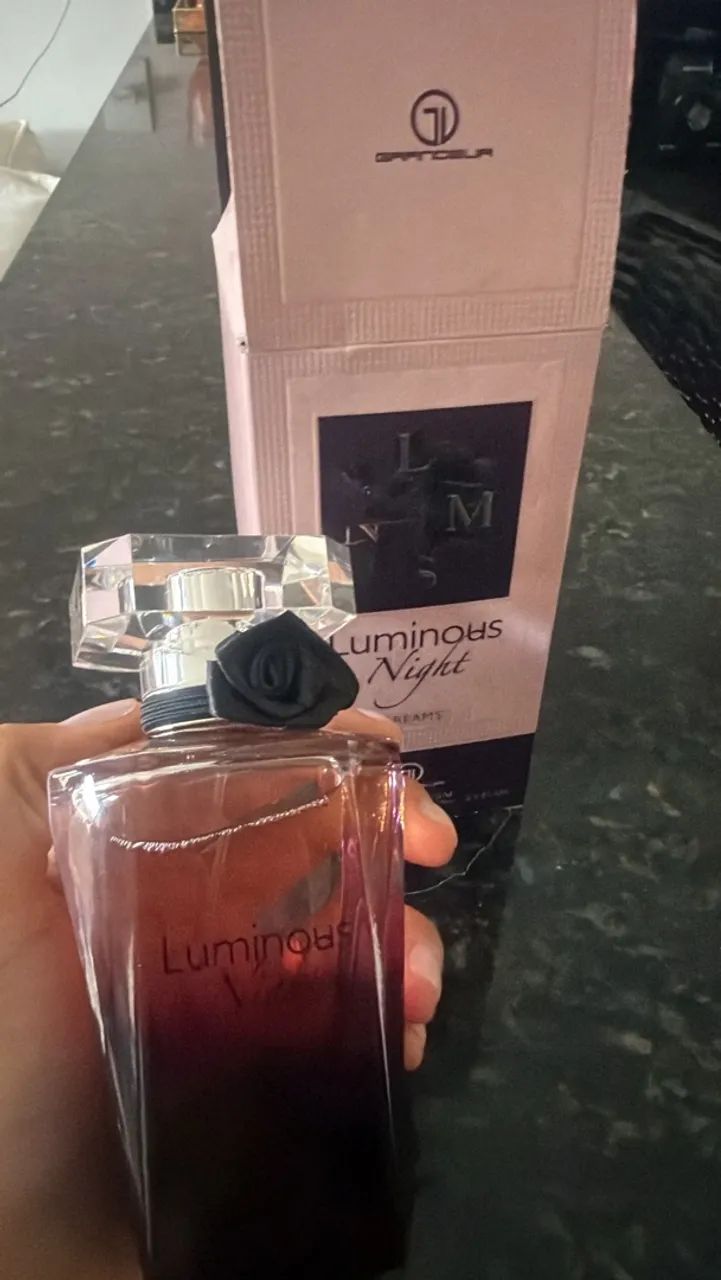 Perfumes árabes e importados 