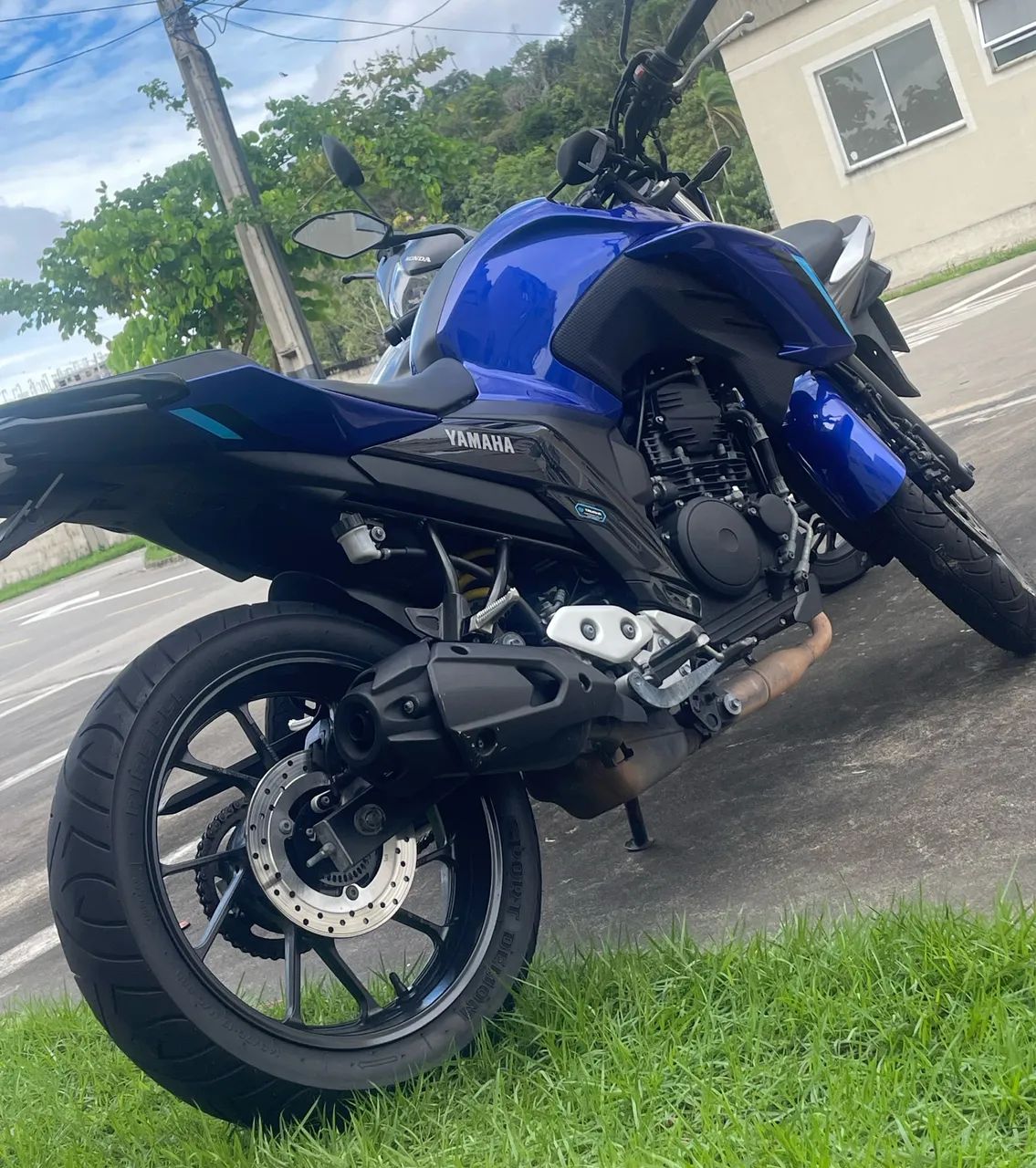 Fazer 250