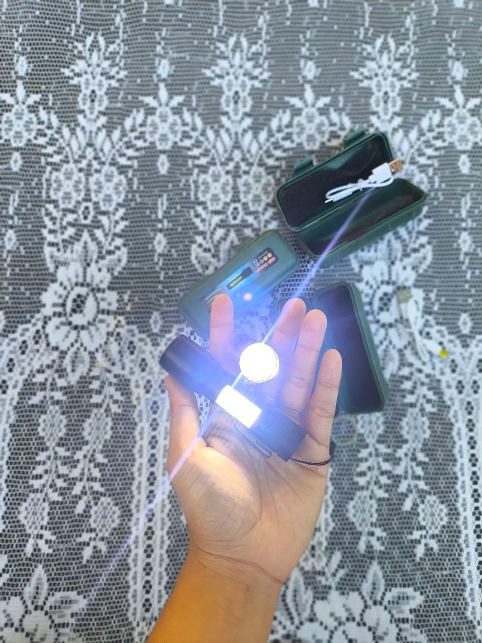 Mini Lanterna Recarregável USB + LED Lateral - Foto 2