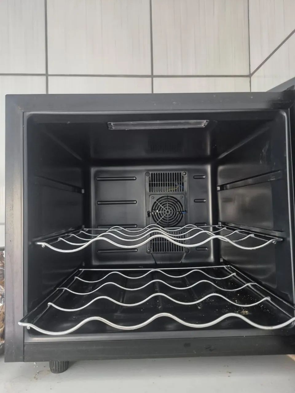 Easy cooler/adega climatizada - Foto 4