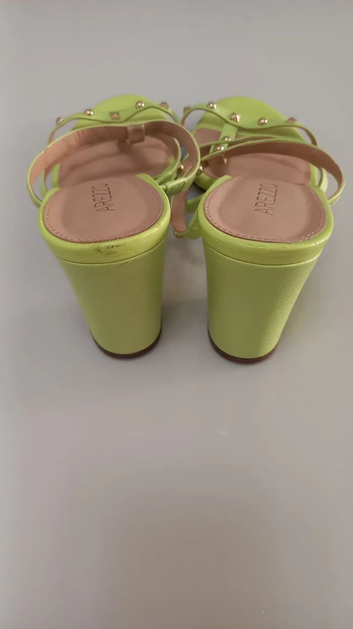 Sandália Arezzo verde N° 36 - Foto 2