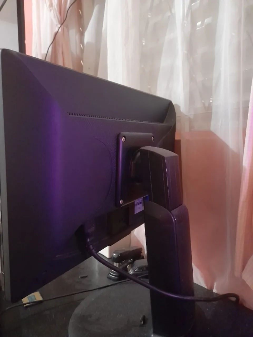 Monitor HP 18,5" HD - Ótimo estado - Foto 3