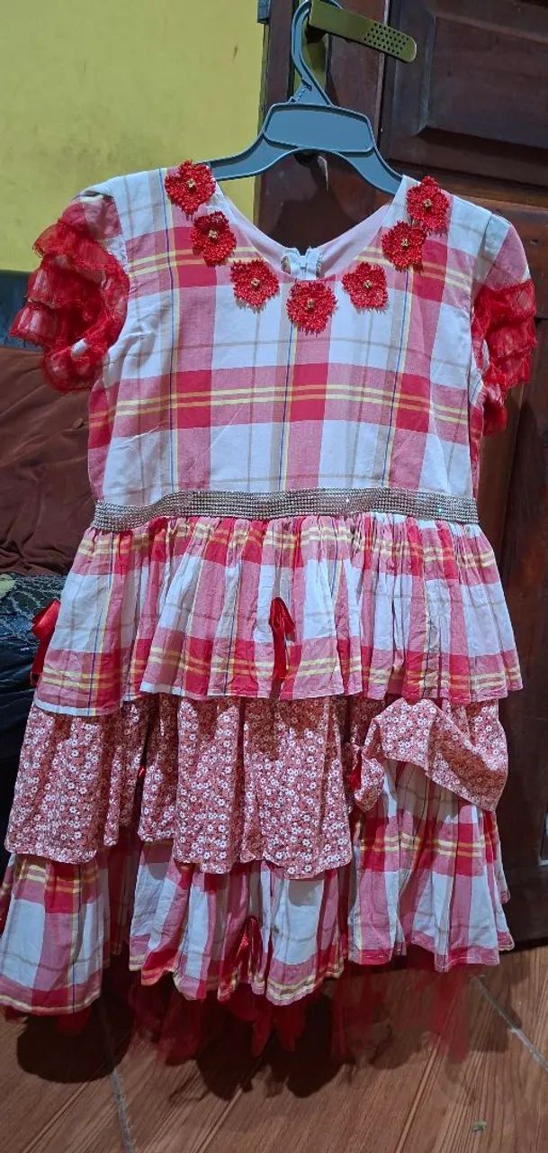 Vestido de quadrilha bem conservado.