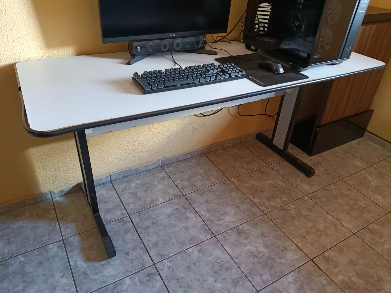 Vendo mesa para computador