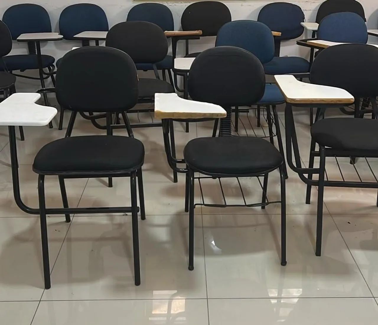 CADEIRAS SALA DE AULA  - Foto 2