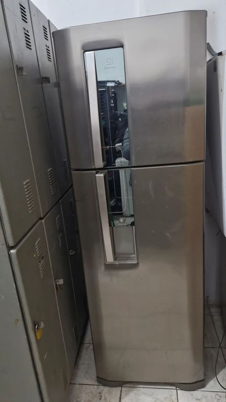 Geladeira Electrolux inox com garantia  - Foto 2