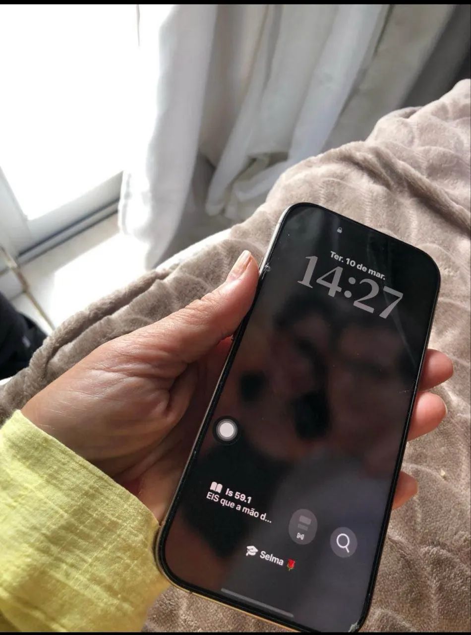 Celular Ifhone 16 pro novo 