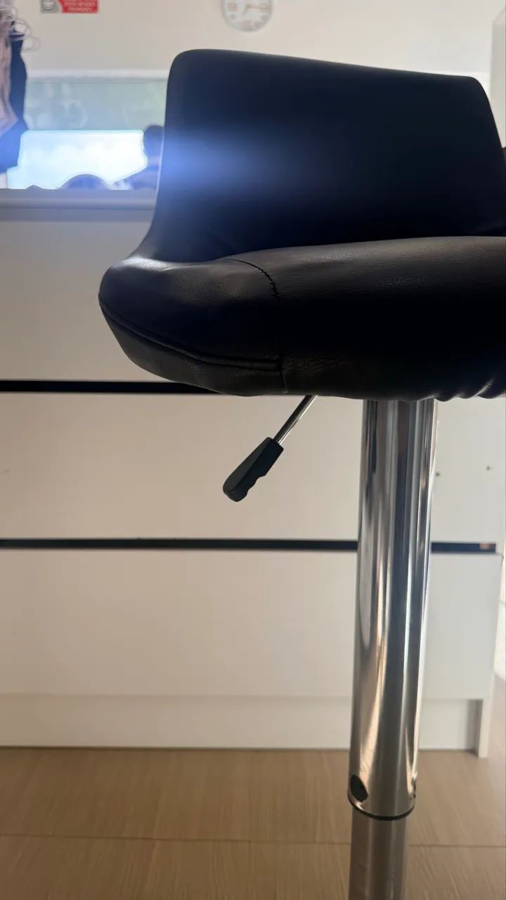 Cadeira alta para bancada  - Foto 2