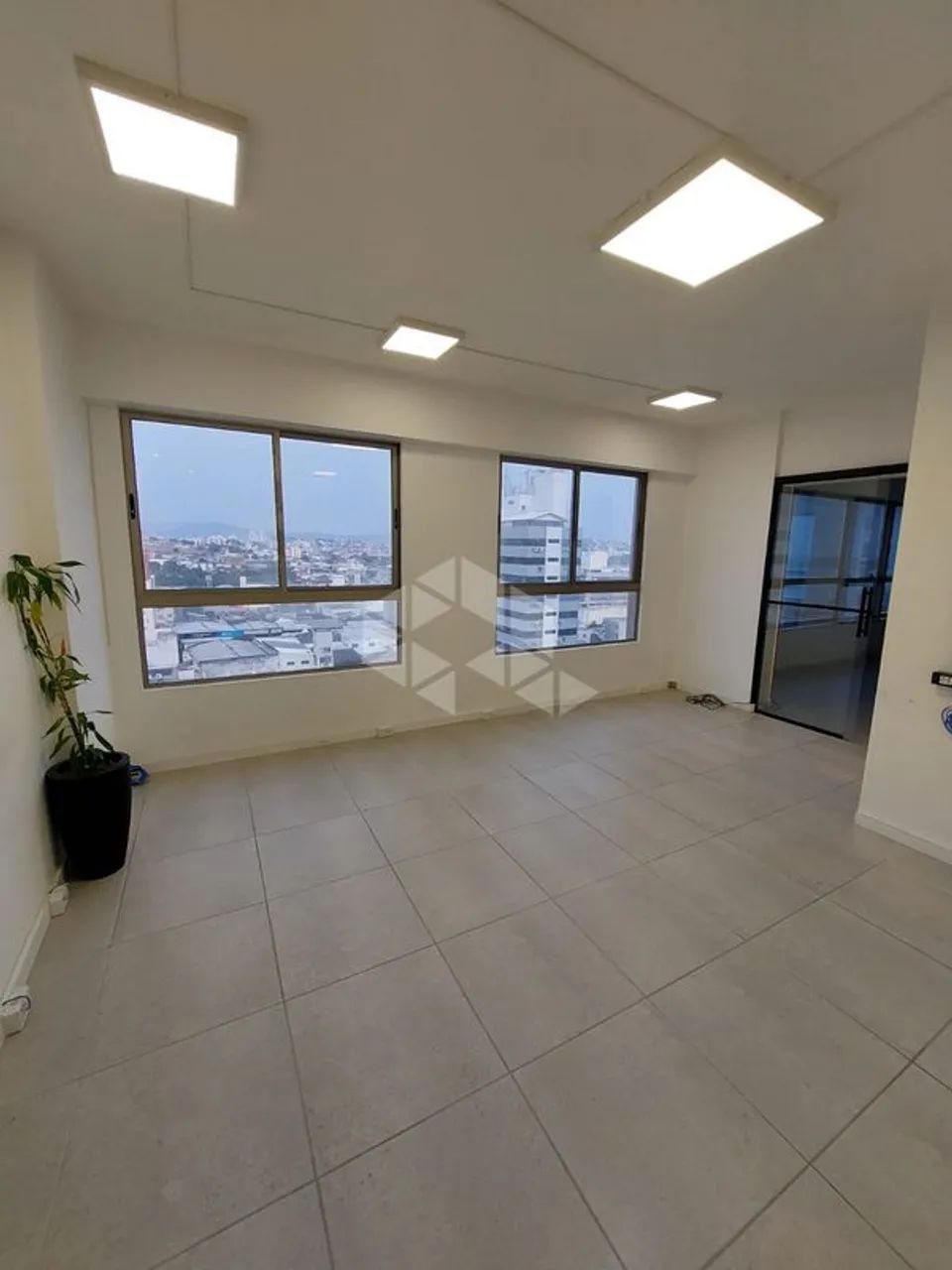 Sala 50M² - para Alugar - Foto 4