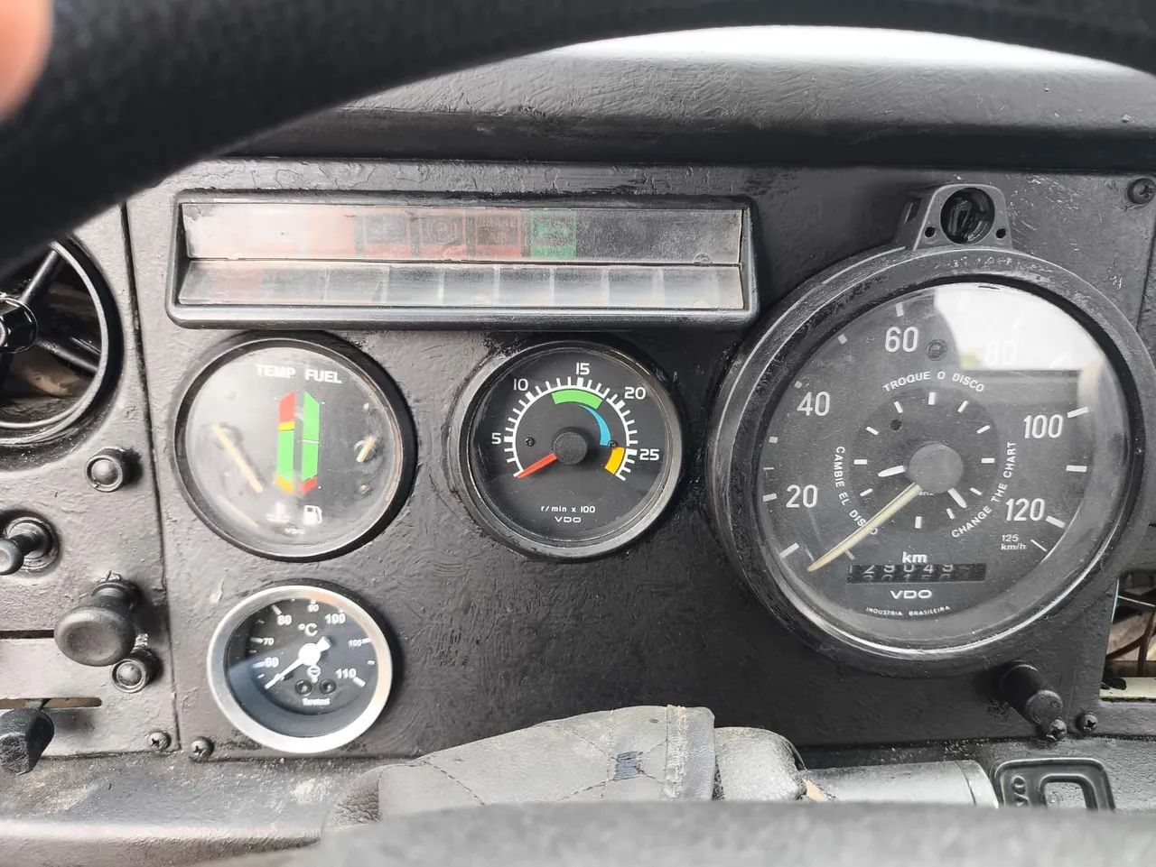 Volvo N10 Traçado 6x4 caçamba  - Foto 11