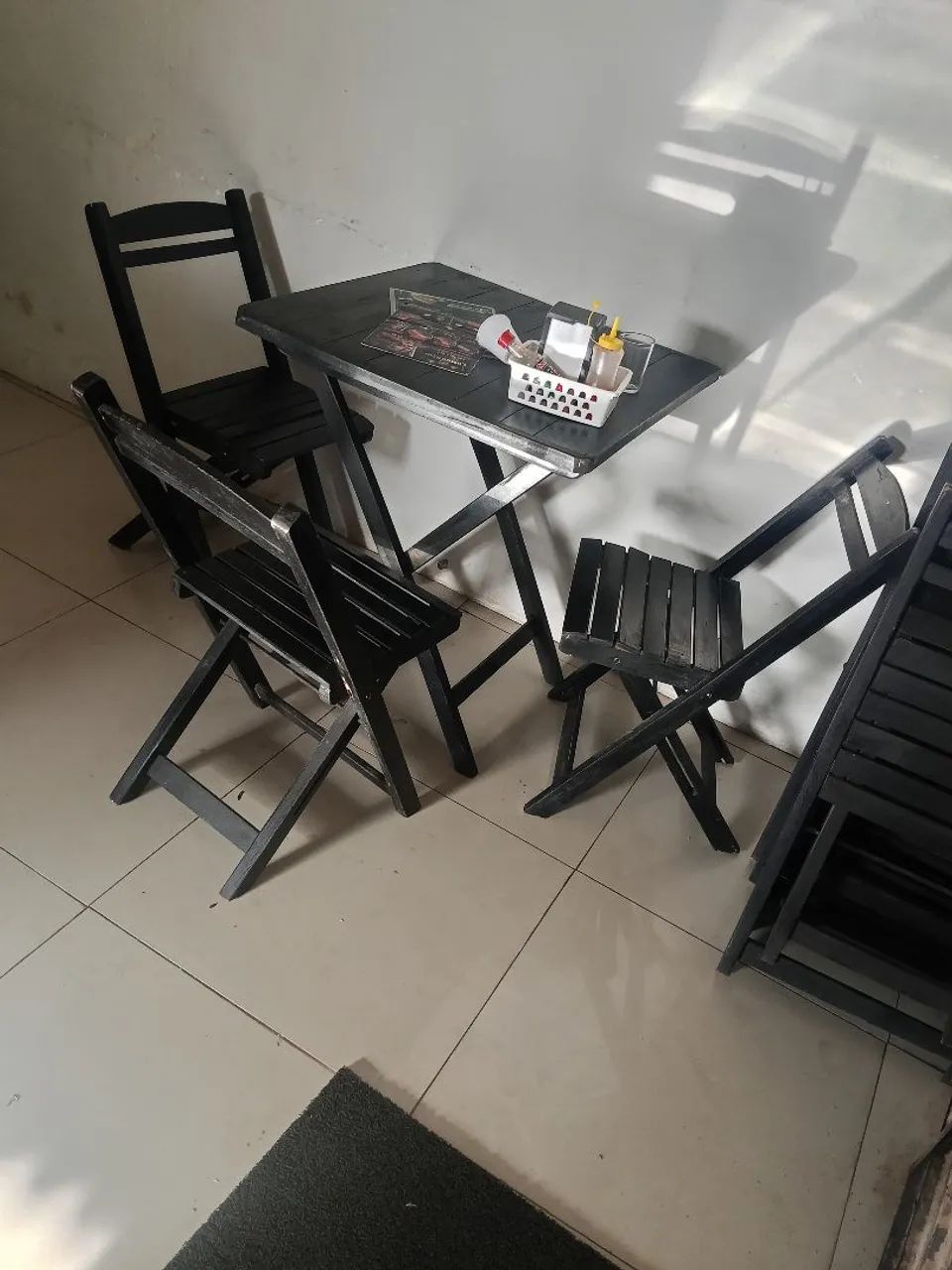6 jogos de mesas e cadeiras/ madeira bar lanchonete  - Foto 2