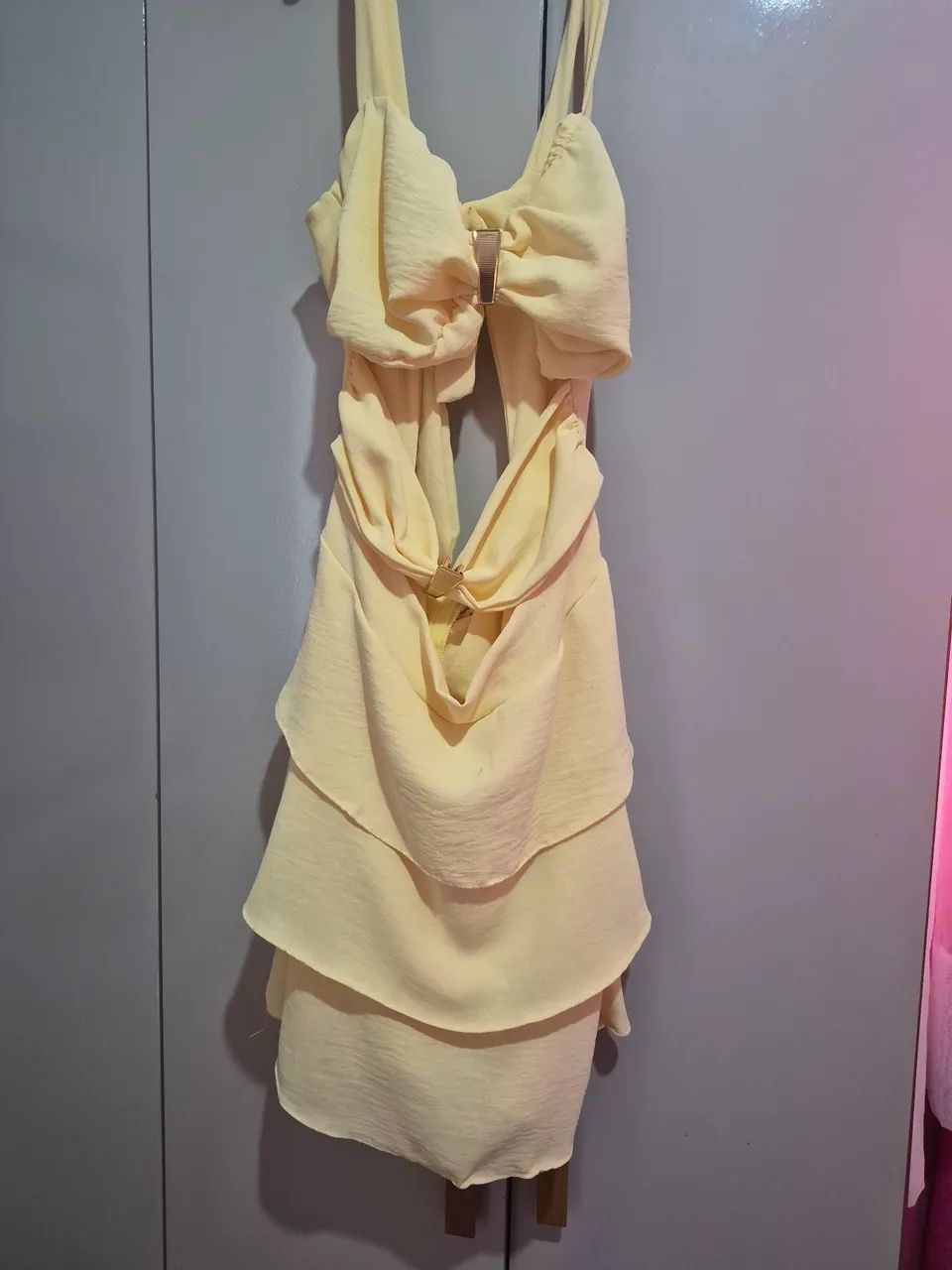 Vestido curto amarelo