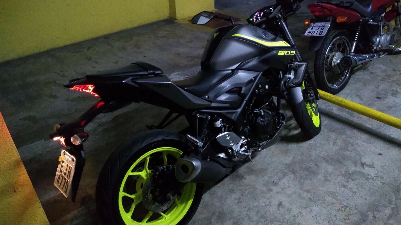 Yamaha MT03  - Foto 5