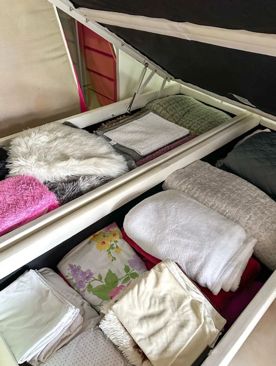 Vendo cama box queen com baú  - Foto 2