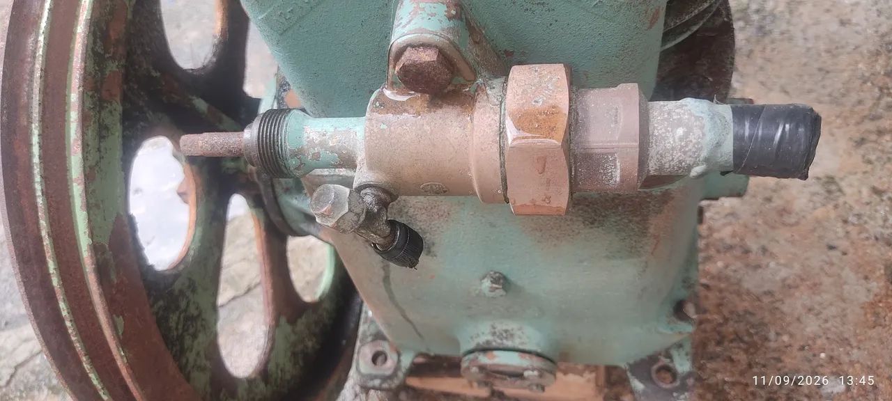 Compressor BITZER de congelamento c/polia DUPLA"LEIA" - Foto 4
